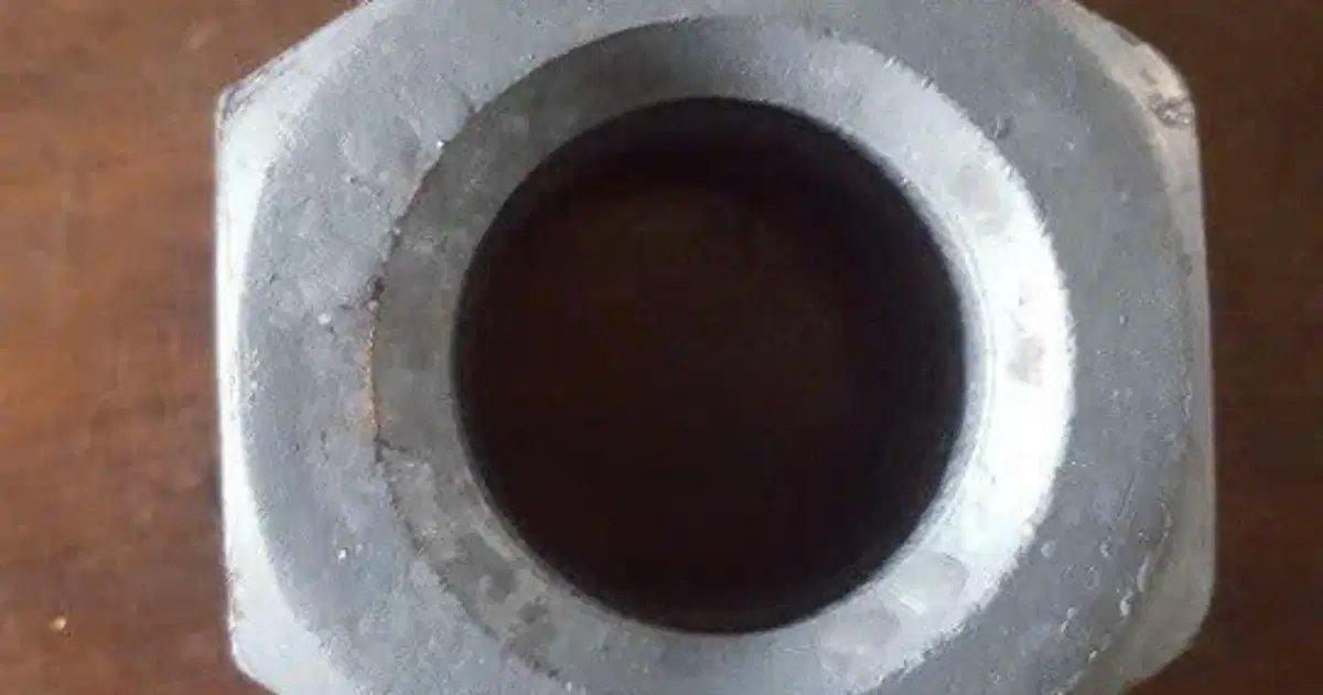 Kiểm tra ký hiệu cấp bền trên đầu bulong để xác nhận cơ tính khi nghiệm thu